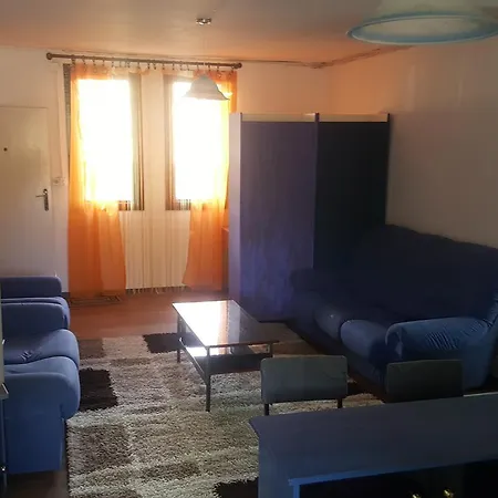 Shungit Dragana Jeftica Br 10 Hostel *